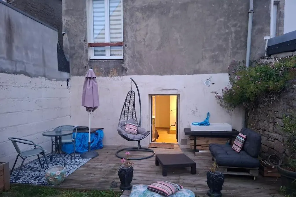 Love Room, Chambre Deluxe ,Jacuzzi ,Jardin Port-Louis Frankrijk